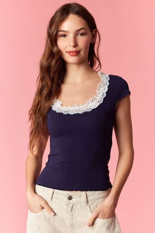 Lace Contrast Scoop Neck Cap Sleeve Tee