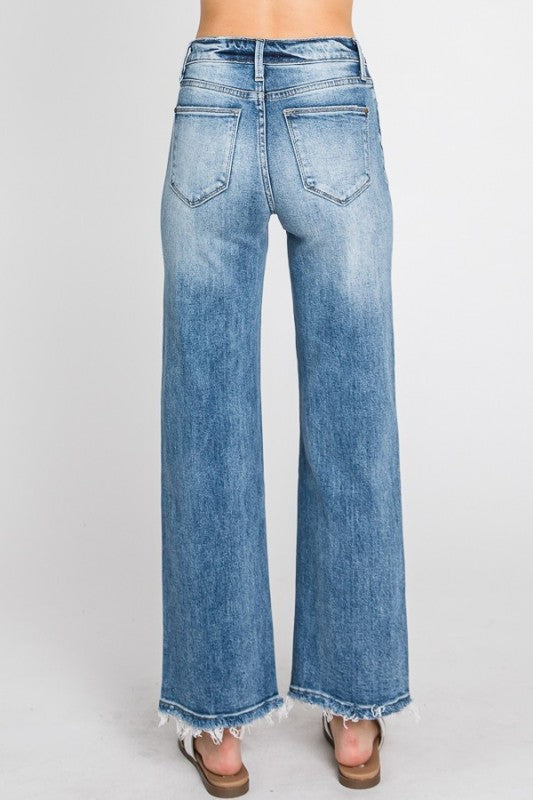 PETRA153 Super High Rise Stretch Classic Straight Jeans