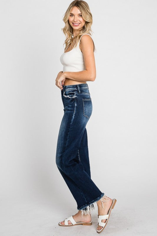 PETRA 153 Super High Rise Stretch Classic Straight Jean