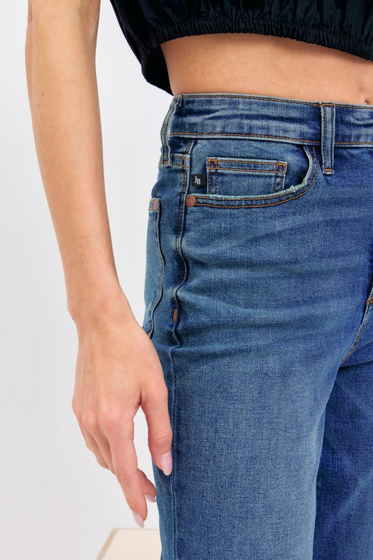 HIGH WAIST STRAIGHT FIT