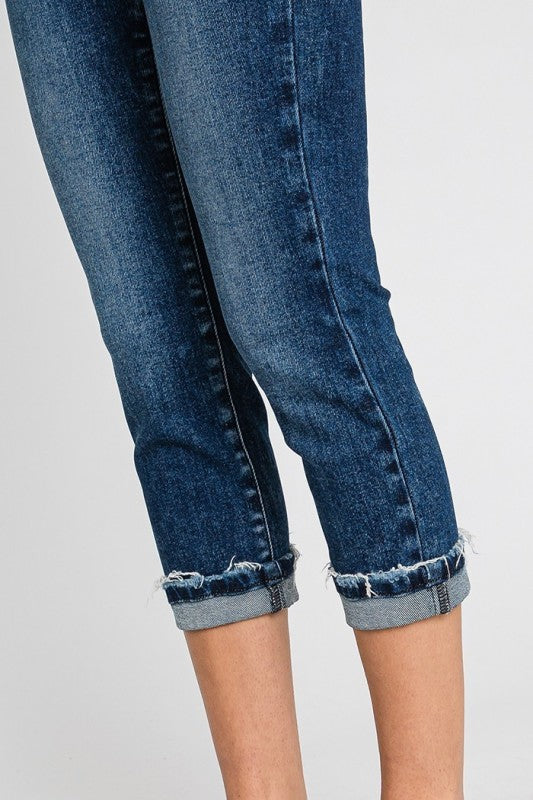 PETRA153 Mid Rise Skinny Capri W/Cuffed Hem Jeans