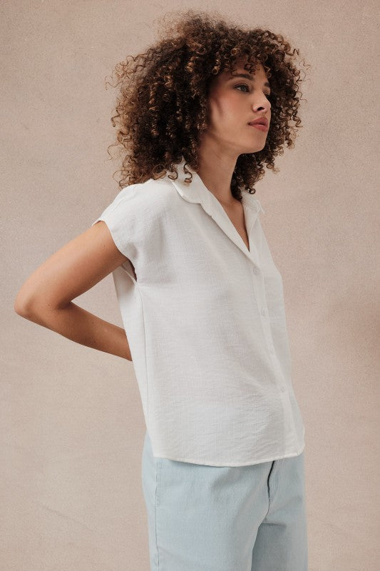 Wide Shoulder Sleeveless Button Down Shirt