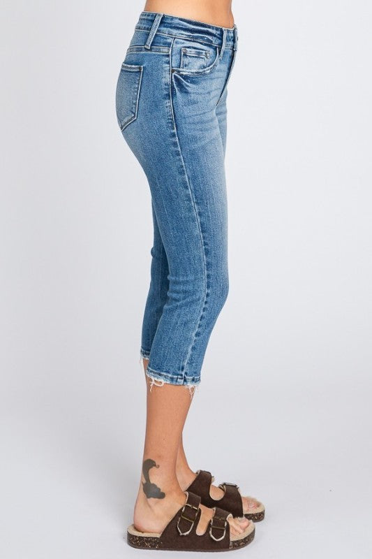 PETRA153 Mid Rise Capri Skinny Jeans W/Finished Hem